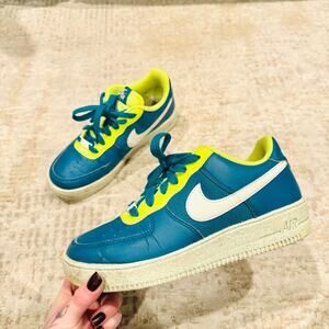 Air Force 1s Phatom crater green volt lace up sneakers woman’s 6y